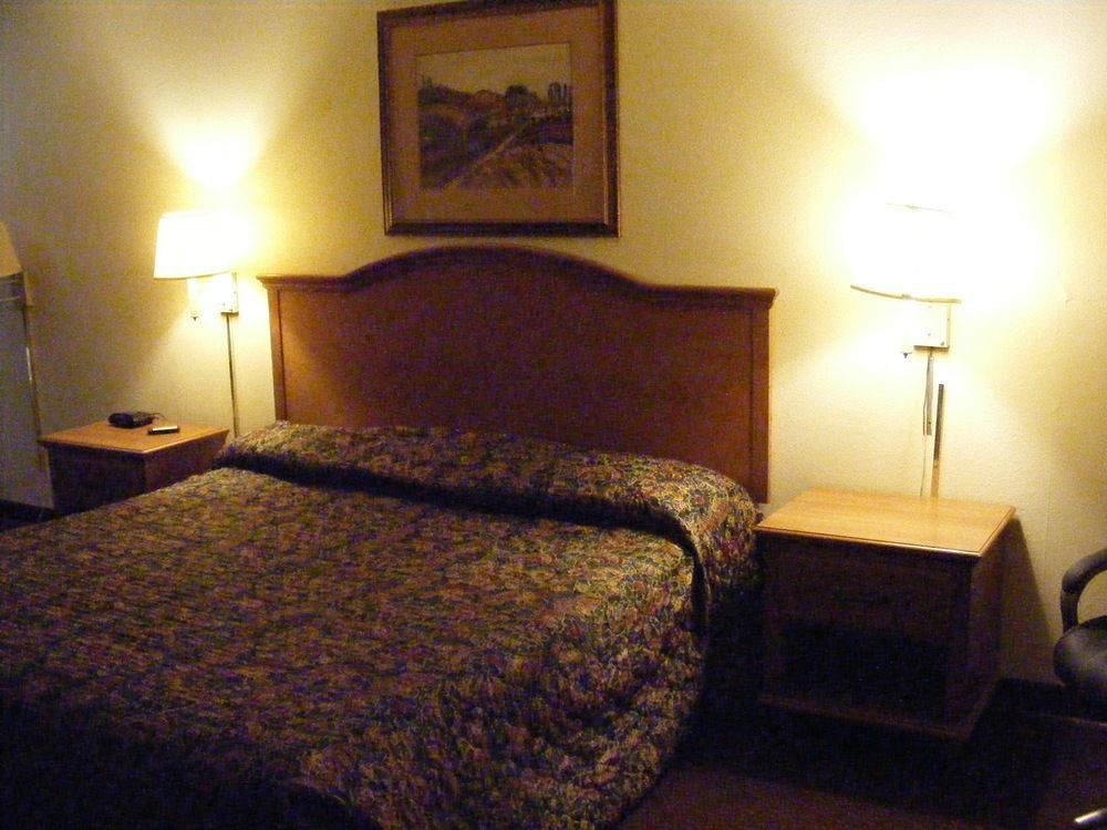 Americas Best Value Inn Lockhart Tx Esterno foto