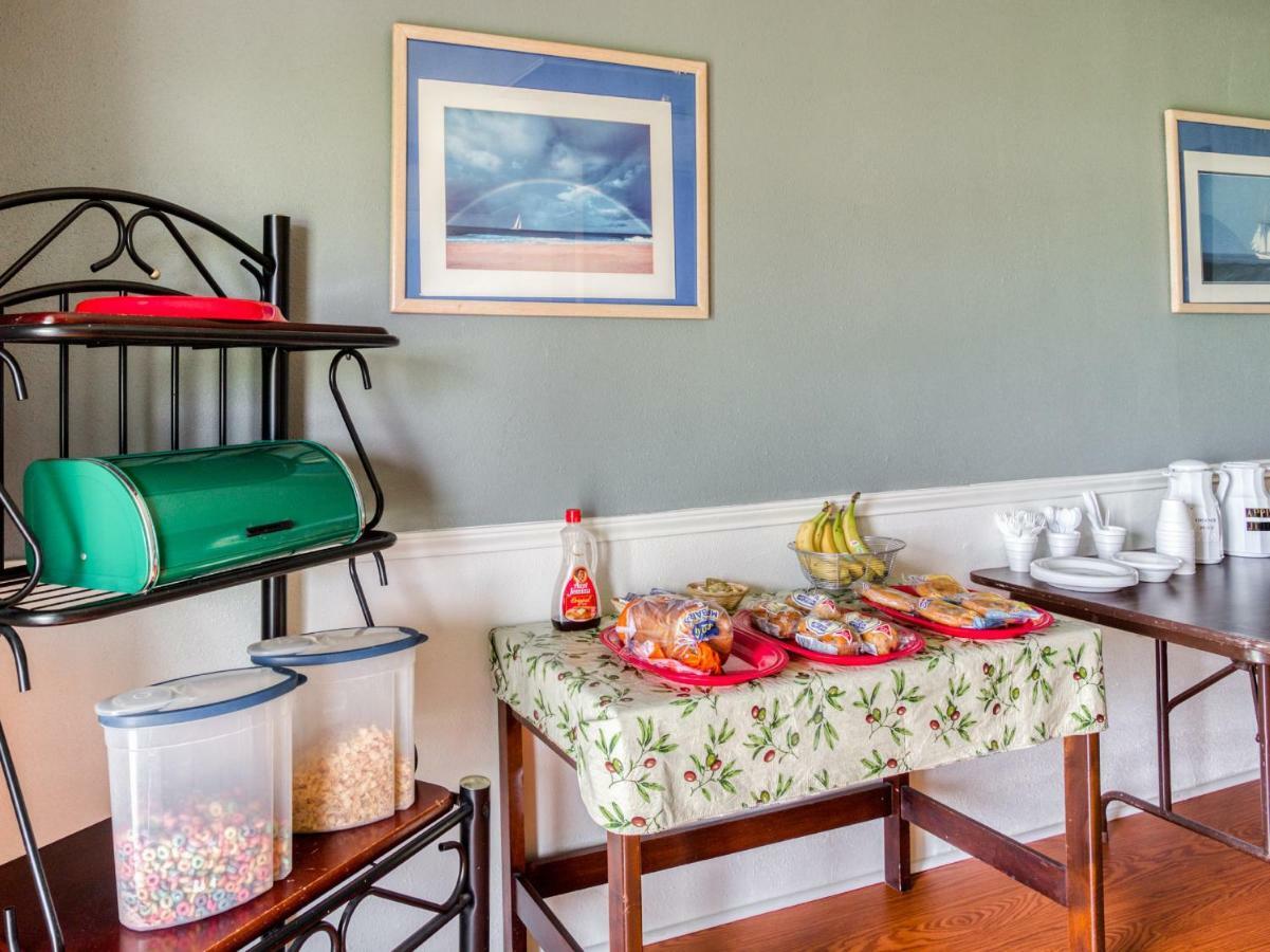 Americas Best Value Inn Lockhart Tx Esterno foto